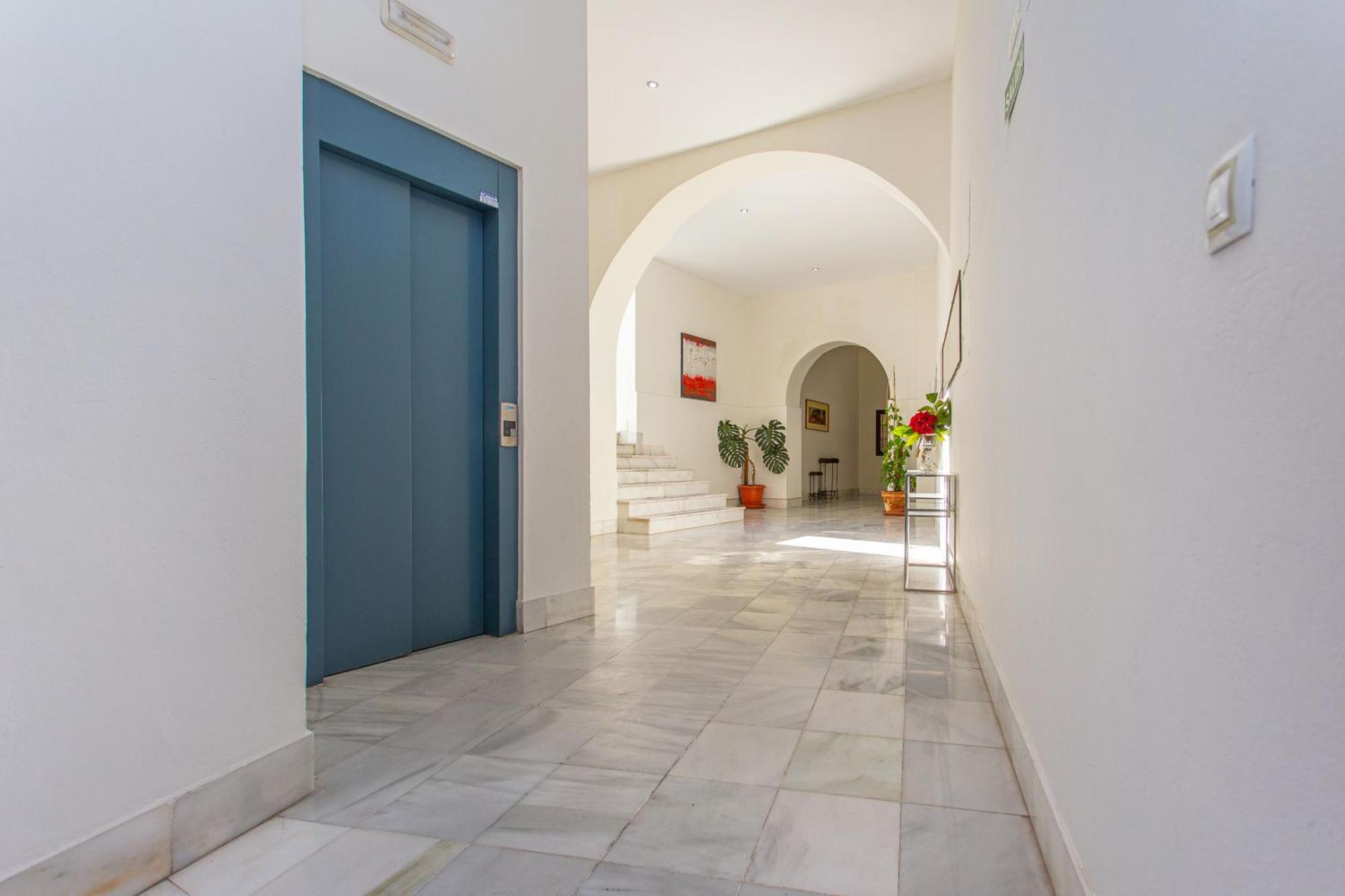 Apartamento Centro Con Piscina Y Parking El Puerto de Santa María Eksteriør bilde